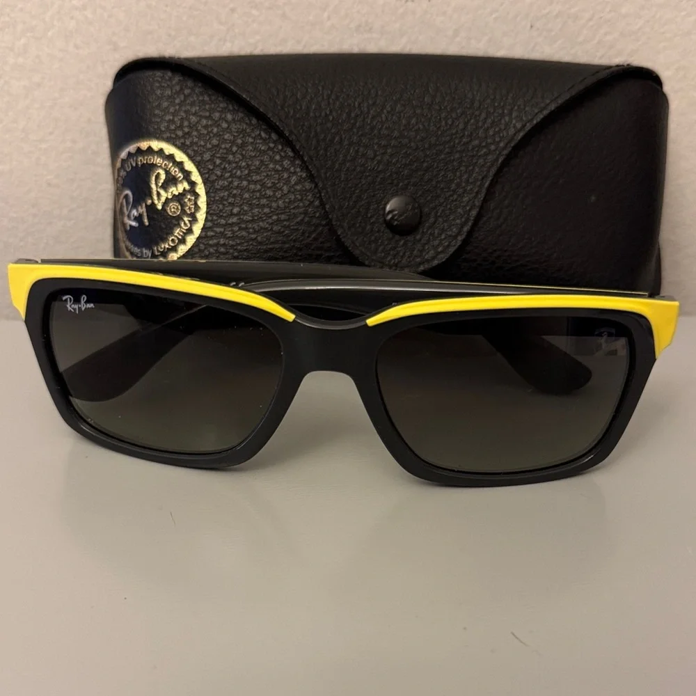 Ray . Ban sunglasses. - Picture 2 of 6